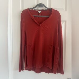 Sundance Belle Rock Henley. Henna color. Viscose. Waffle knit. EUC! Size Large.